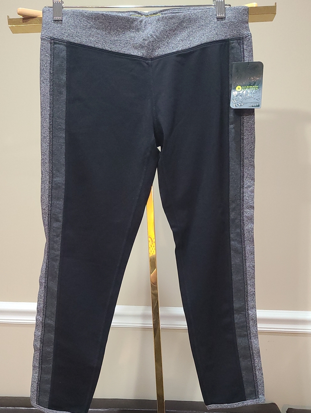 G.H. BASS Explorer Size L Black & Heather Gray Athletic Leggings